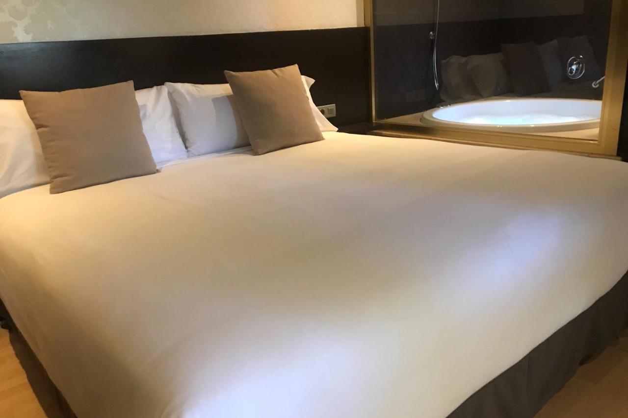 Hotel Punt 14 Gavà Dış mekan fotoğraf