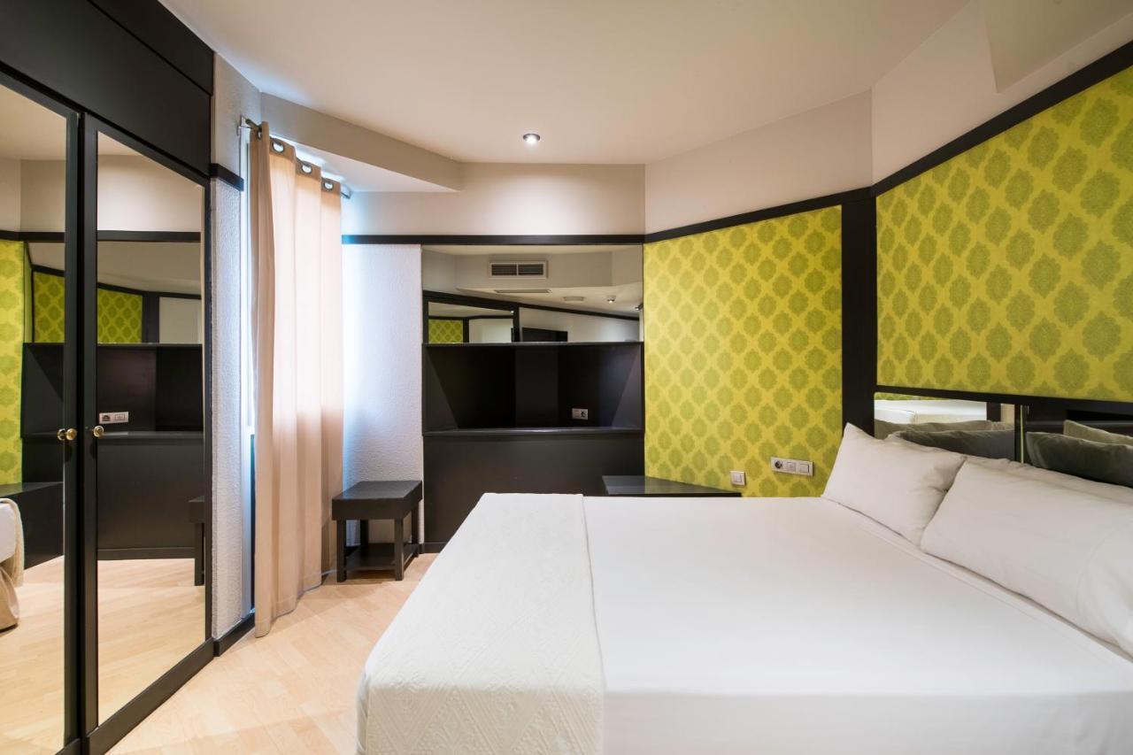 Hotel Punt 14 Gavà Dış mekan fotoğraf